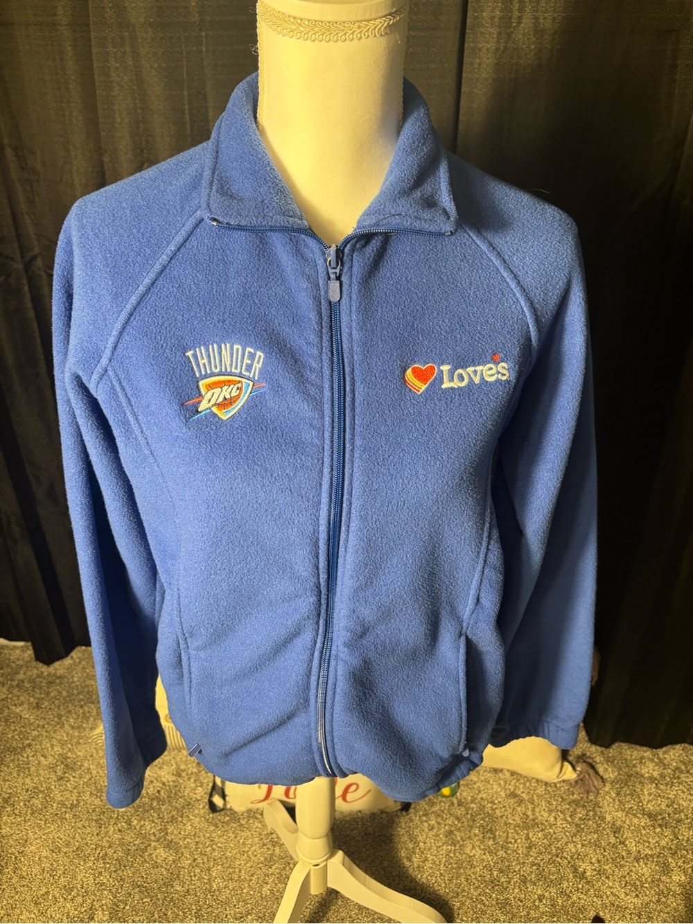 Love's 💙 OKC Thunder Blue Fleece Jacket Size M